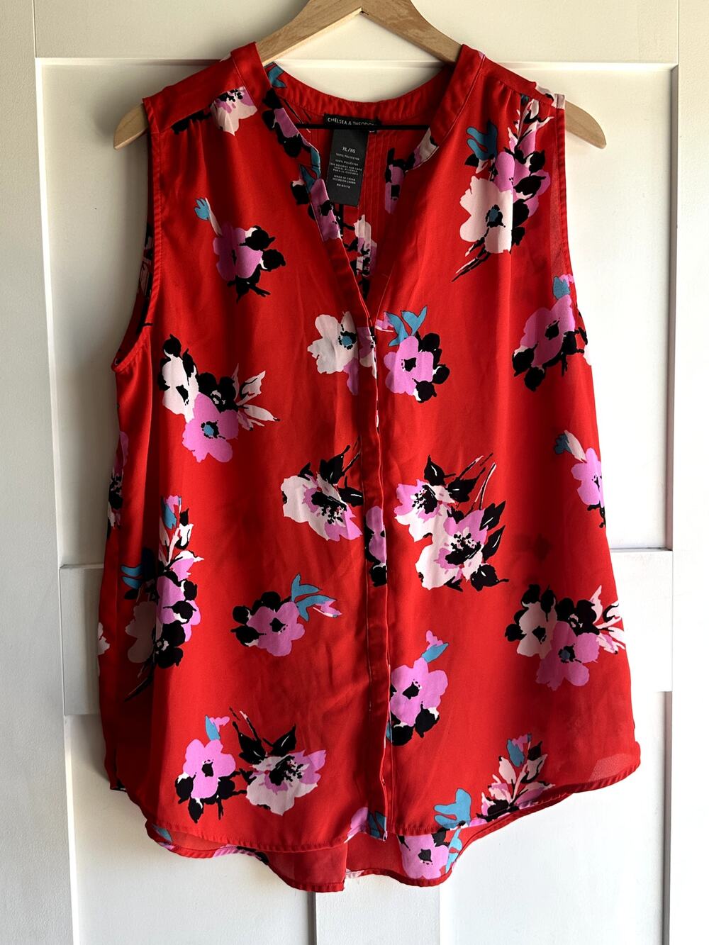 Chelsea & Theodore Women's Red Floral Sleeveless Blouse Top Size XL